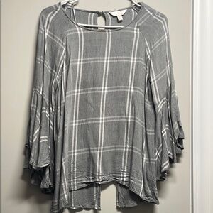 LC Lauren Conrad Gray Bell Sleeve Blouse
